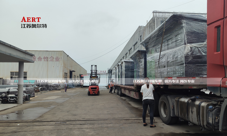 �Ͼ��������ͤ