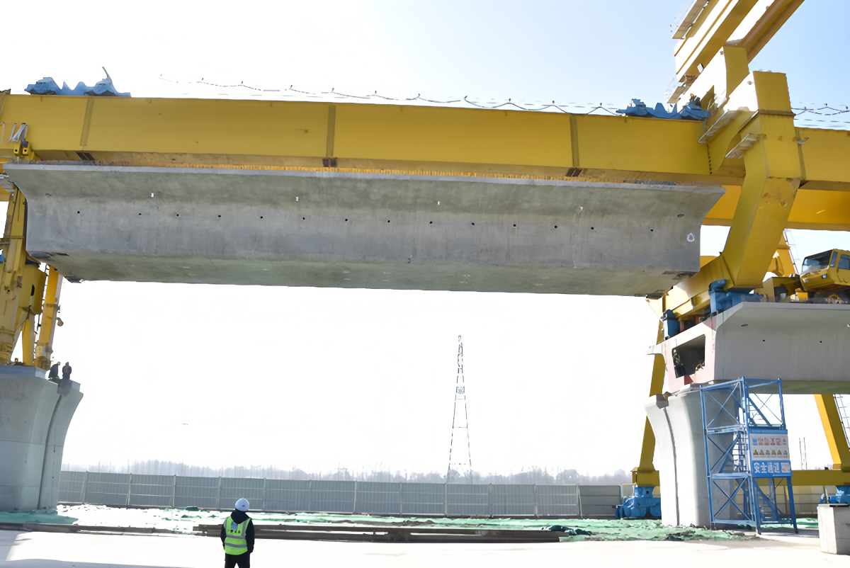 架橋機(jī).png 架橋機(jī).png